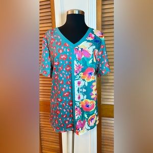 V-Neck Floral Polyester Short Sleeved Top XL NWOT